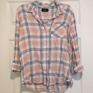 Light pink, navy, and white lightweight flannel.